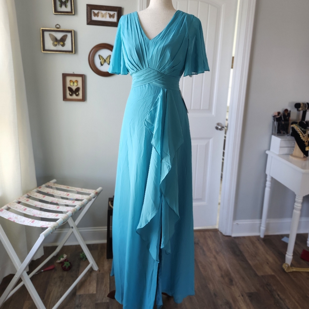 Elegant Blue Evening Gown